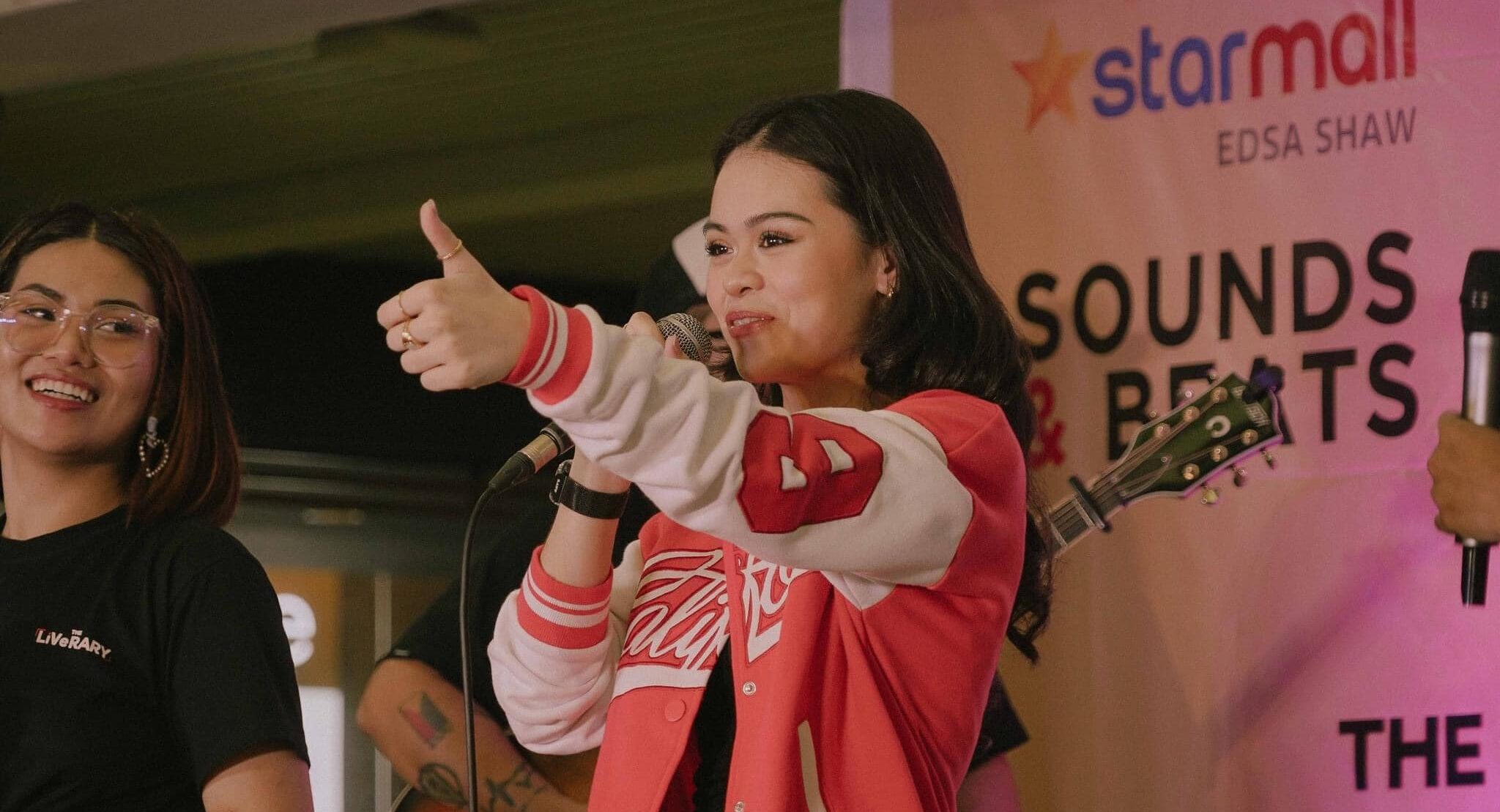 Esang de Torres : Jeune Star Philippine