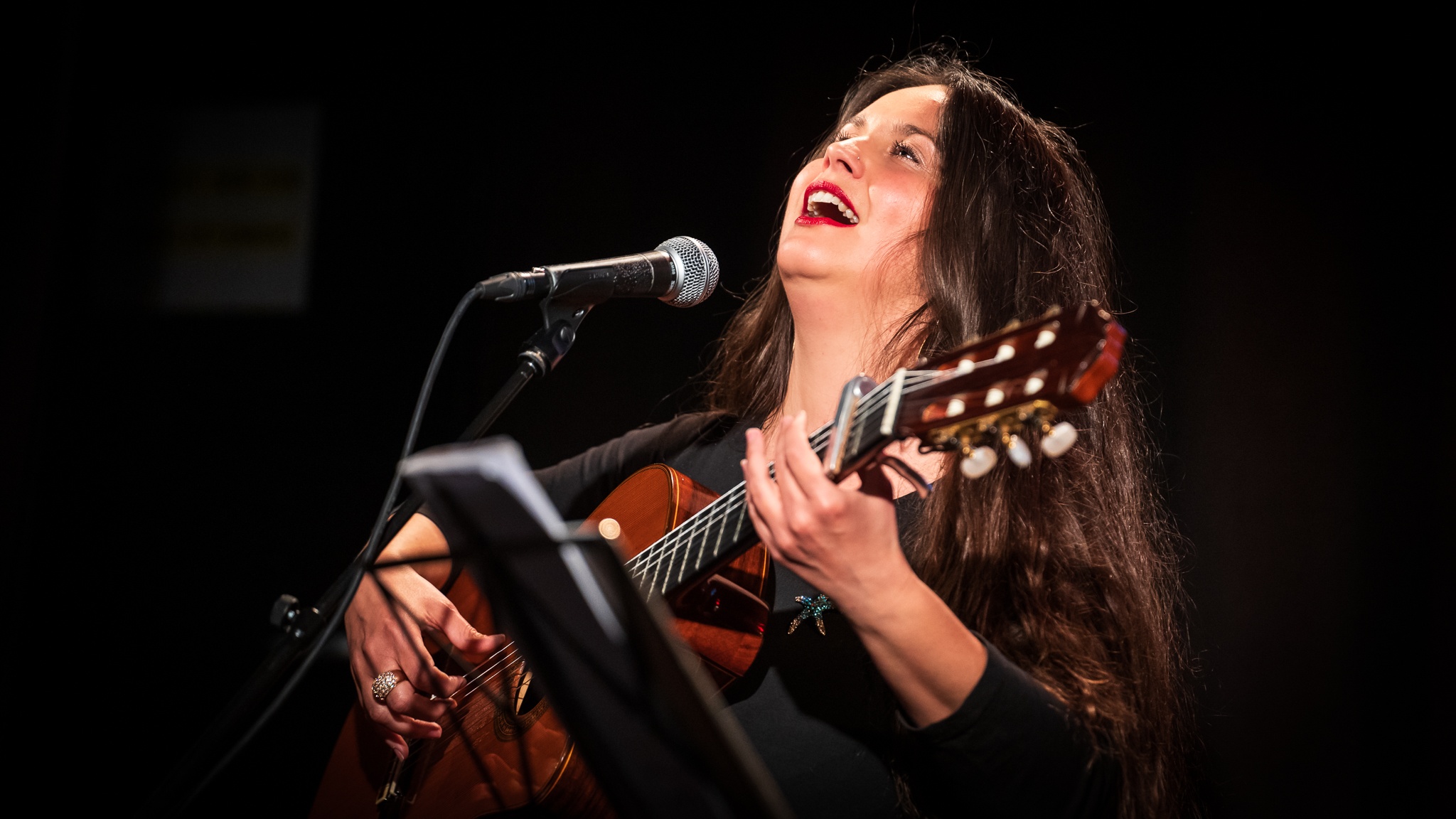 Alexia Chrysomalli – Chanteuse grecque et méditerranéenne