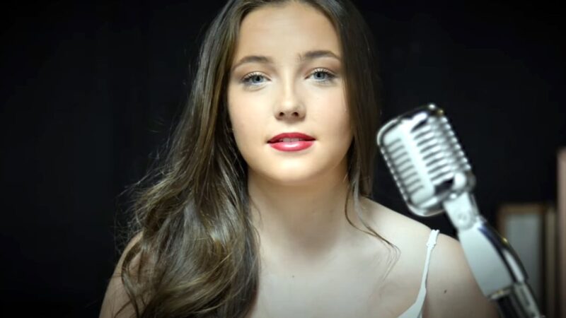 Lucy Thomas : De The Voice à la scène mondiale