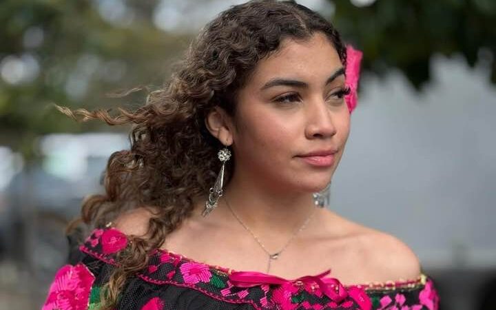 Kaylanie Barrera La Voix d’Or Qui Enchante la Musique Mexicaine