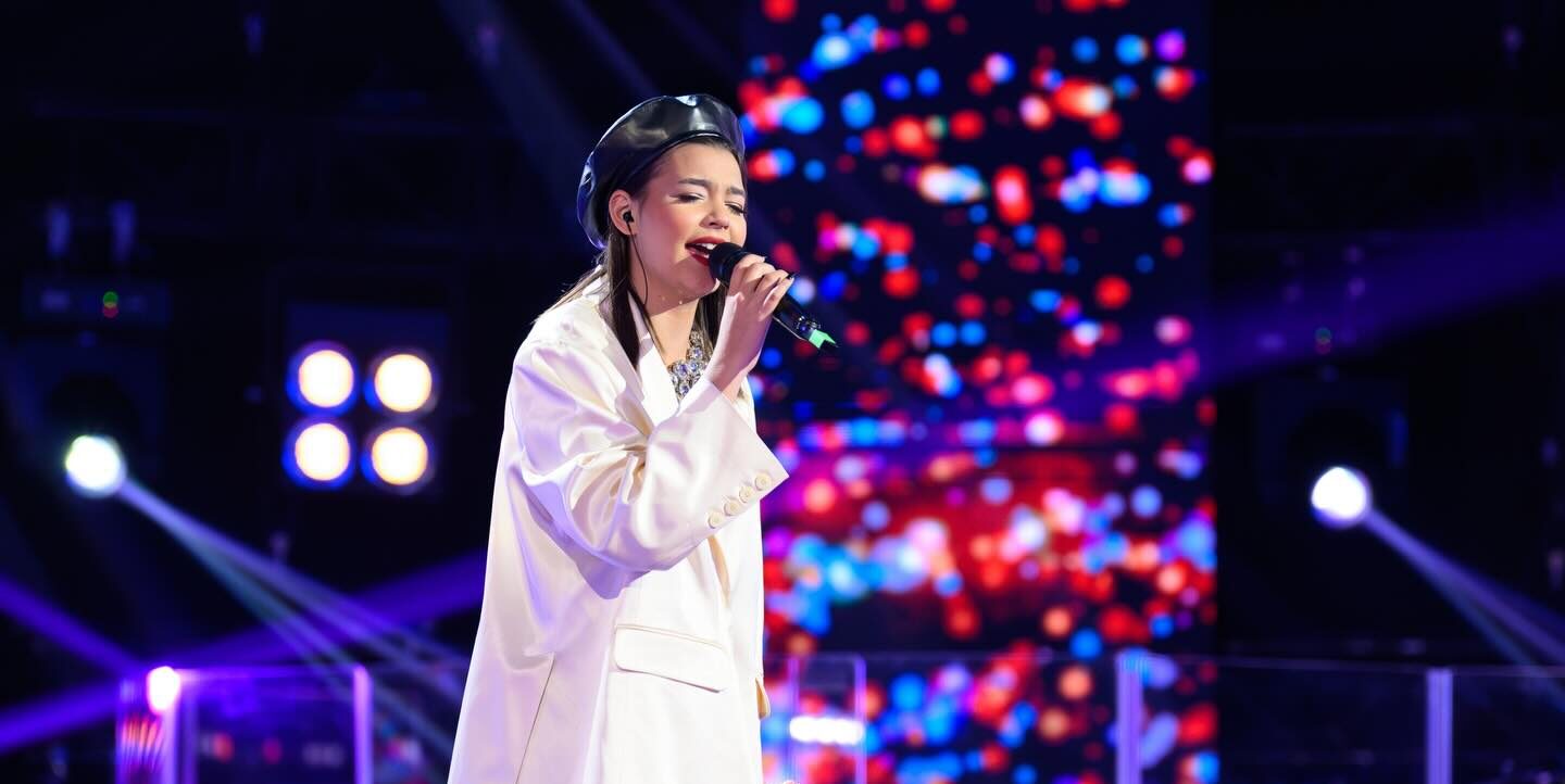 Briana Andreea Magdaș met KO The Voice Roumanie