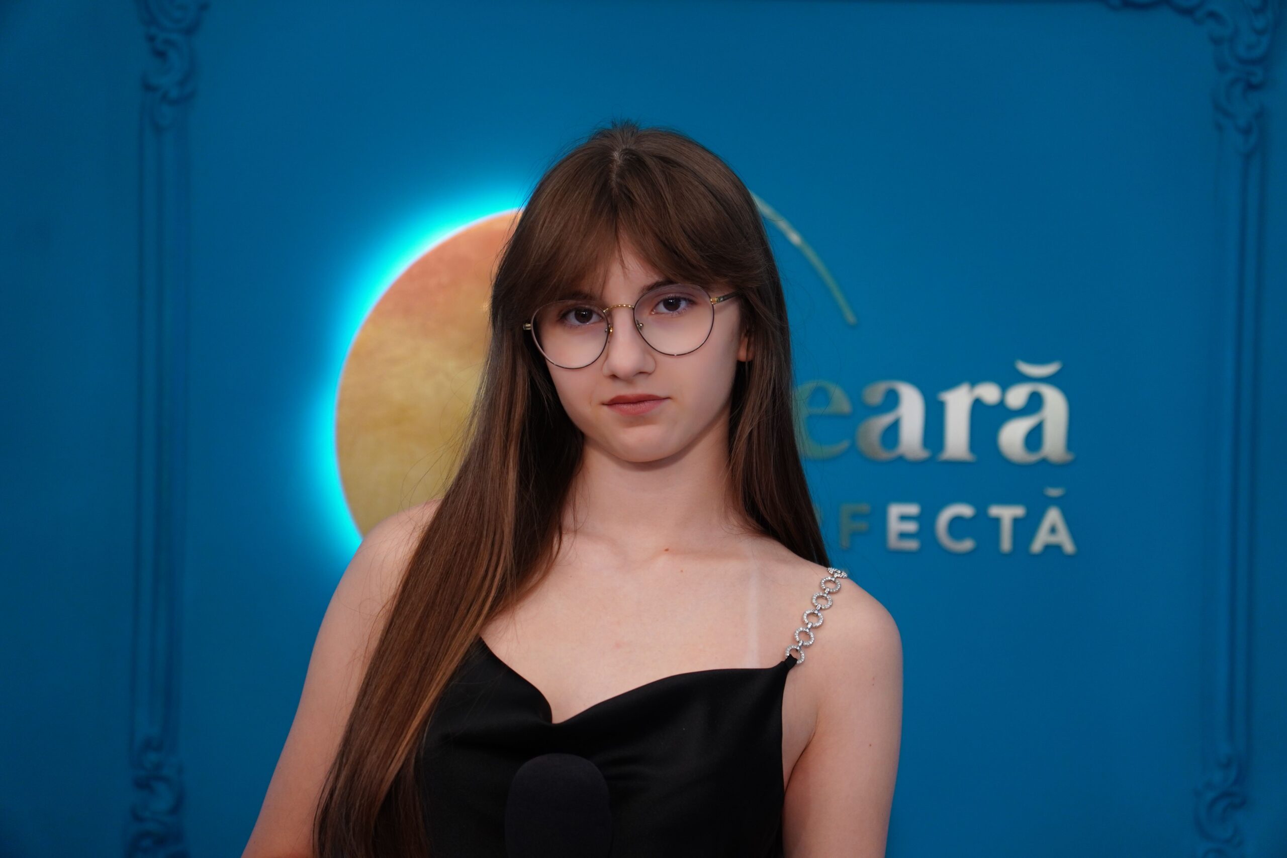 Ai zis : le nouveau clip de Mădălina Lungu