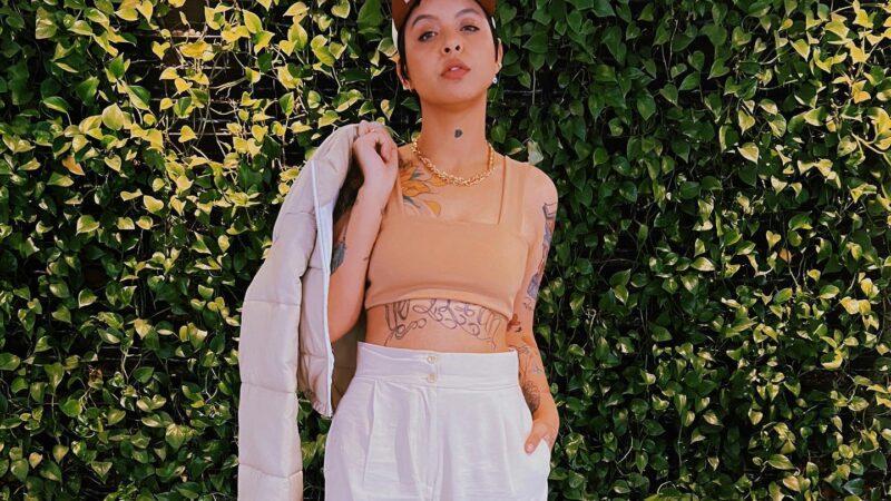 Kell Smith : parcours et succès de la star de “Era uma vez”