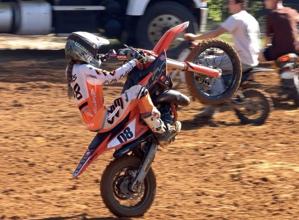 JaseyRae Jones : la jeune star du motocross